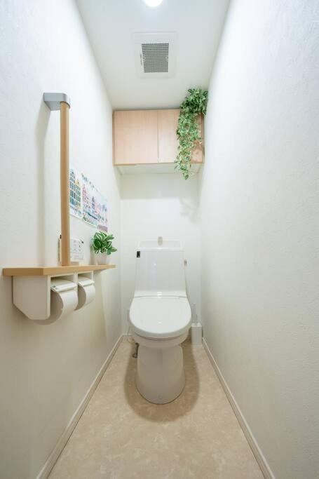 Seibu Shinjuku Station 2 Min Walk Shin-okubo Station 6 Min Walk,11 House In Tokyo, 4 People Isj35 Apartamento