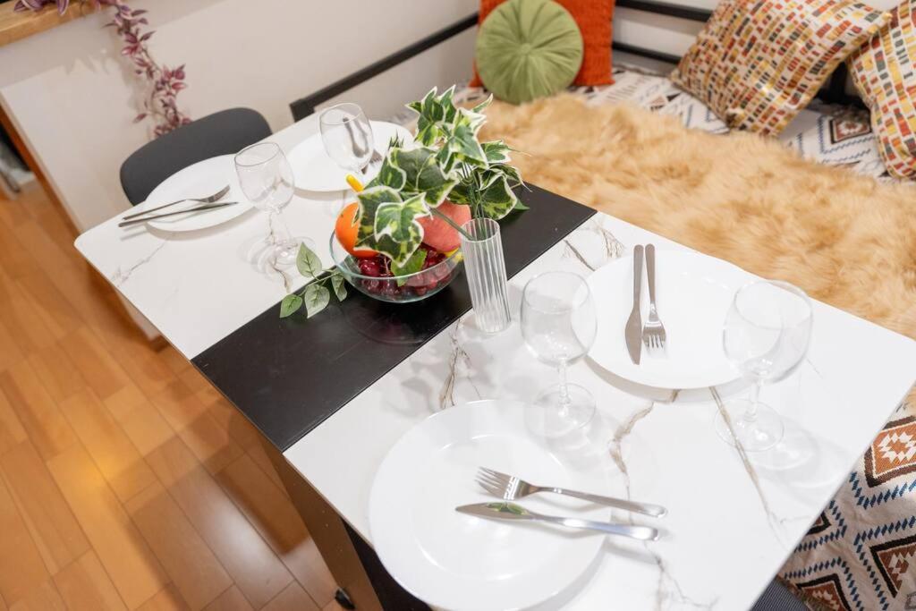 Apartment Seibu Shinjuku Station 2 Min Walk Shin-okubo Station 6 Min Walk,11 House In Tokyo, 4 People Isj35 Präfektur Tokio